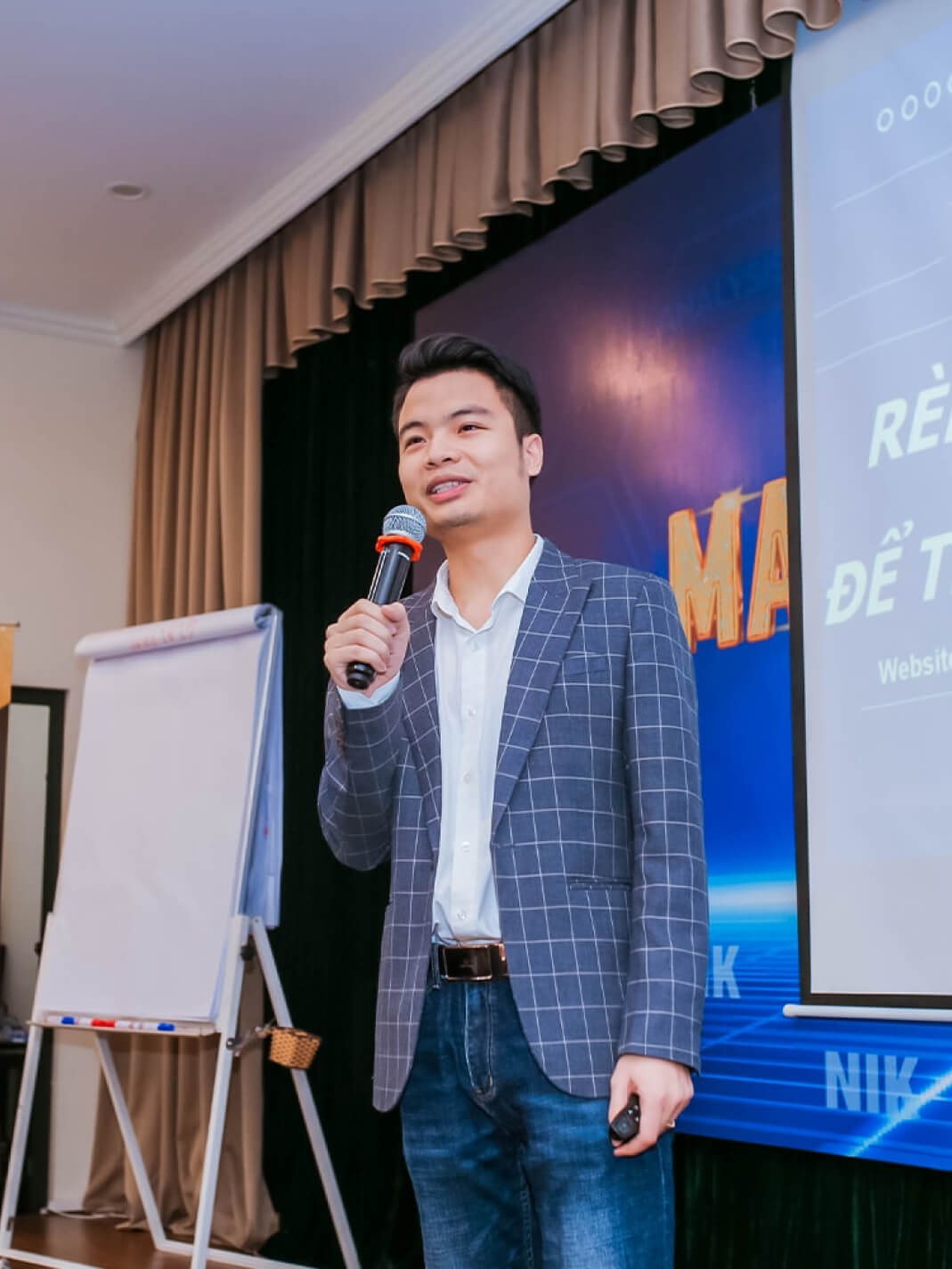 Trần Dương — ĐỒNG HÀNH THỰC CHIẾN